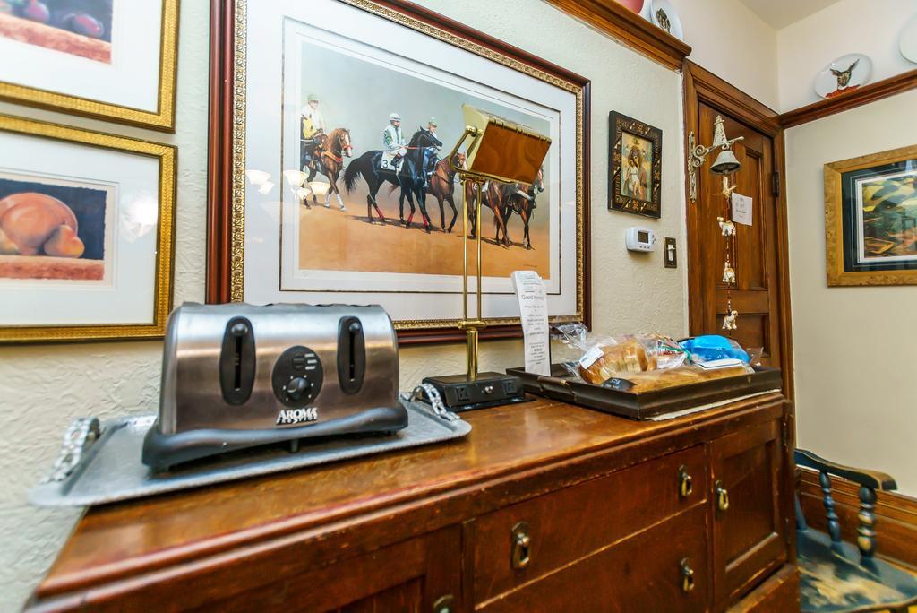 Elliott House Bed & Breakfast Toronto Esterno foto